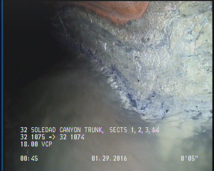 Deposits Attached Grease, 5 %of cross sectional area, from 03 to 09 o'clock, , within 8 inches of joint: YES, Start