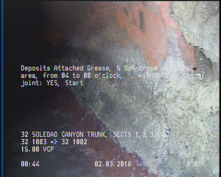 Deposits Attached Grease, 5 %of cross sectional area, from 04 to 08 o'clock, , within 8 inches of joint: YES, Start