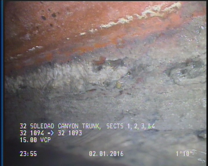 Deposits Attached Grease, 5 %of cross sectional area, from 04 to 08 o'clock, , within 8 inches of joint: YES, Start