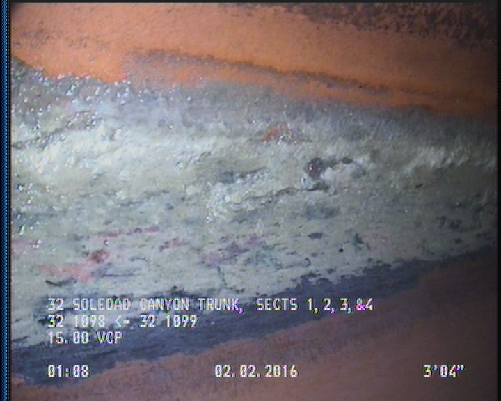 Deposits Attached Grease, 5 %of cross sectional area, from 04 to 08 o'clock, , within 8 inches of joint: YES, Start