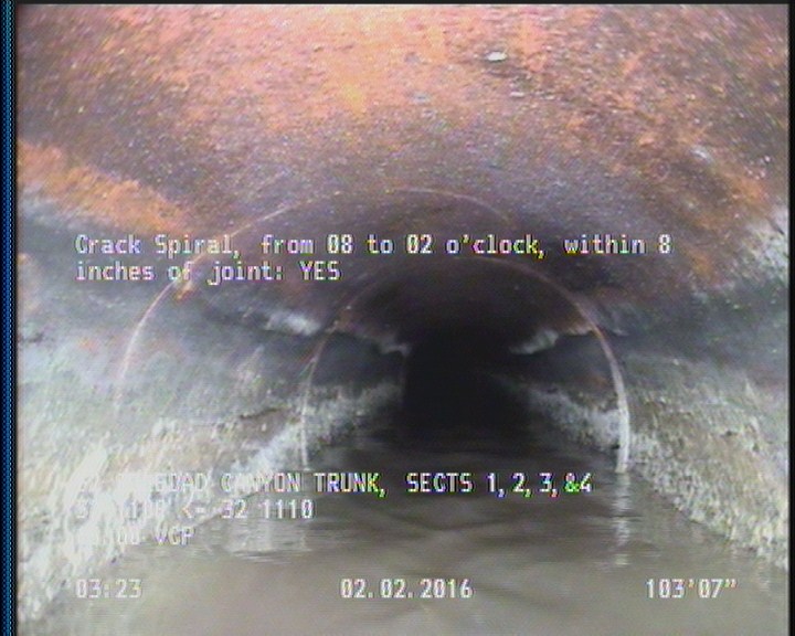 Crack Spiral, from 08 to 02 o'clock, within 8 inches of joint: YES