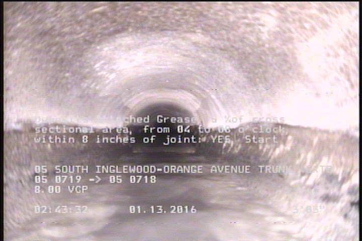 Deposits Attached Grease, 5 %of cross sectional area, from 04 to 08 o'clock, , within 8 inches of joint: YES, Start