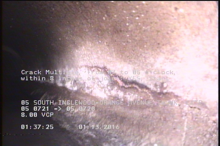 Crack Multiple, from 07 to 05 o'clock, within 8 inches of joint: YES, Start