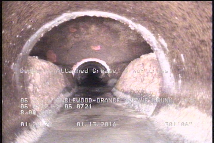 Deposits Attached Grease, 5 %of cross sectional area, from 04 to 08 o'clock, , within 8 inches of joint: YES, Finish