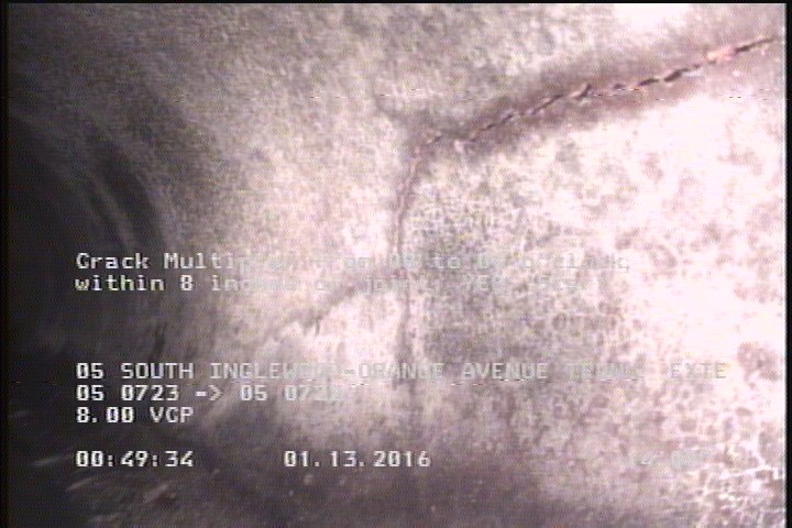 Crack Multiple, from 08 to 04 o'clock, within 8 inches of joint: YES, Start