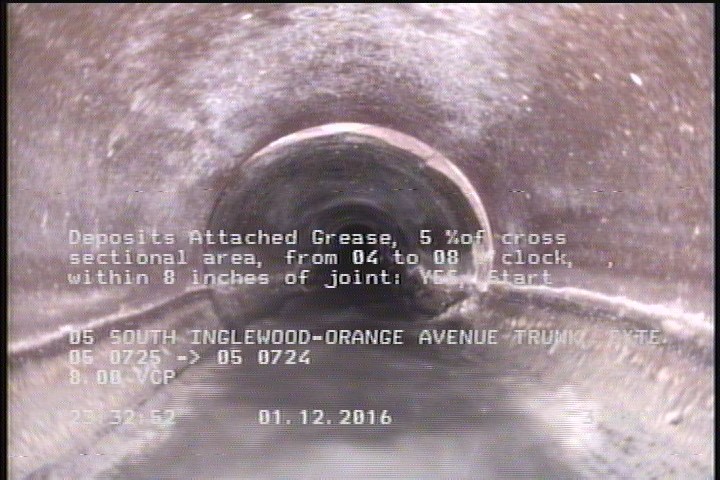 Deposits Attached Grease, 5 %of cross sectional area, from 04 to 08 o'clock, , within 8 inches of joint: YES, Start