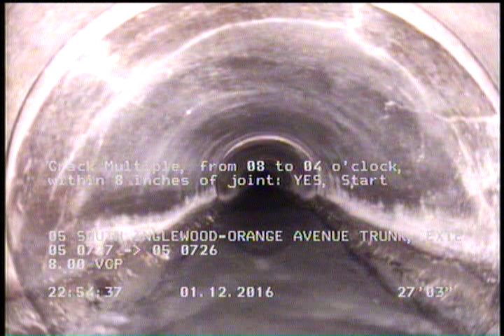 Crack Multiple, from 08 to 04 o'clock, within 8 inches of joint: YES, Start