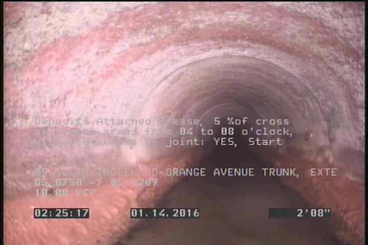 Deposits Attached Grease, 5 %of cross sectional area, from 04 to 08 o'clock, , within 8 inches of joint: YES, Start