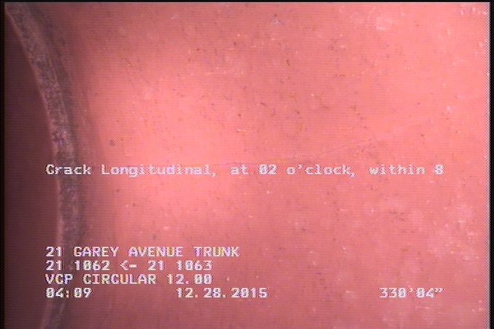 Crack Longitudinal, at 02 o'clock, within 8 inches of joint: YES