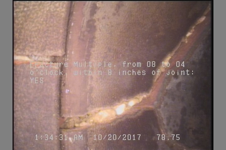 Fracture Multiple, from 08 to 04 o'clock, within 8 inches of joint: YES