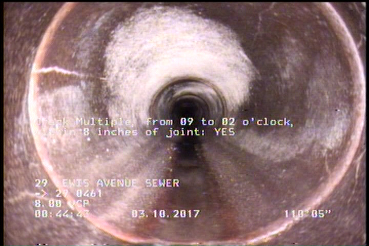 Crack Multiple, from 09 to 02 o'clock, within 8 inches of joint: YES