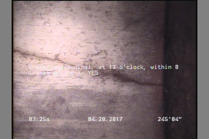 Crack Longitudinal, at 12 o'clock, within 8 inches of joint: YES
