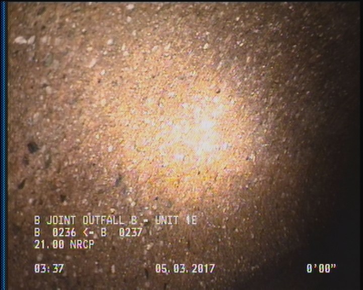 Surface Aggregate Visible, from 08 to 04 o'clock, within 8 inches of joint: YES