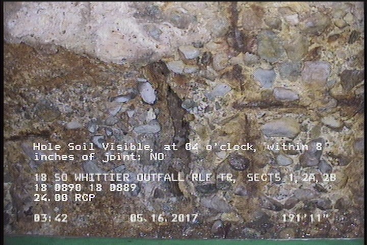 Hole Soil Visible, at 04 o'clock, within 8 inches of joint: NO