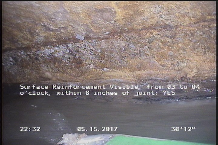Surface Reinforcement Visible, from 03 to 04 o'clock, within 8 inches of joint: YES