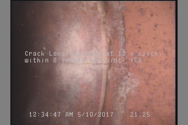 Crack Longitudinal, at 12 o'clock, within 8 inches of joint: YES