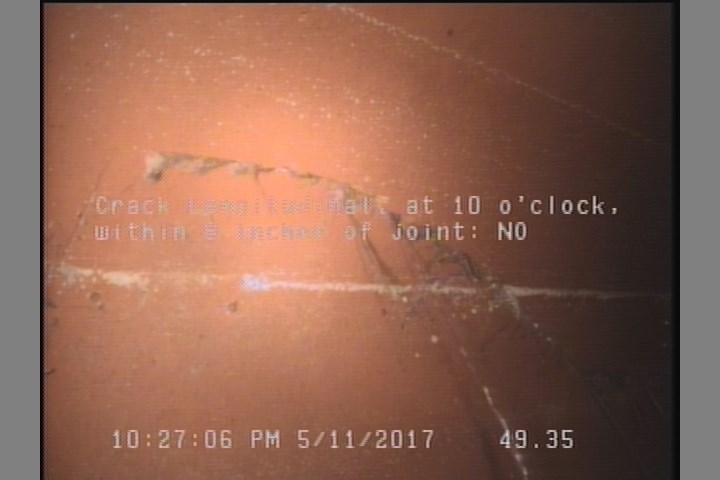 Crack Longitudinal, at 10 o'clock, within 8 inches of joint: NO