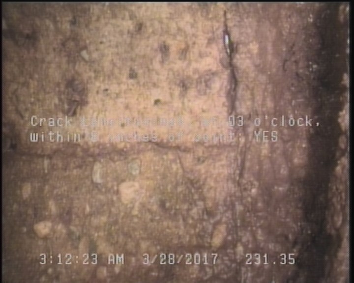 Crack Longitudinal, at 03 o'clock, within 8 inches of joint: YES