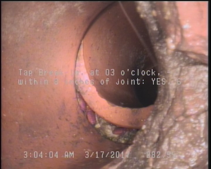 Tap Break-In, at 03 o'clock, -, within 8 inches of joint: YES, 6"