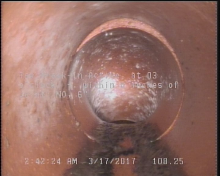 Tap Break-In Active, at 03 o'clock, -, within 8 inches of joint: NO, 6"