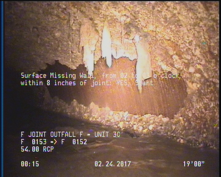 Surface Missing Wall, from 02 to 03 o'clock, within 8 inches of joint: YES, Start