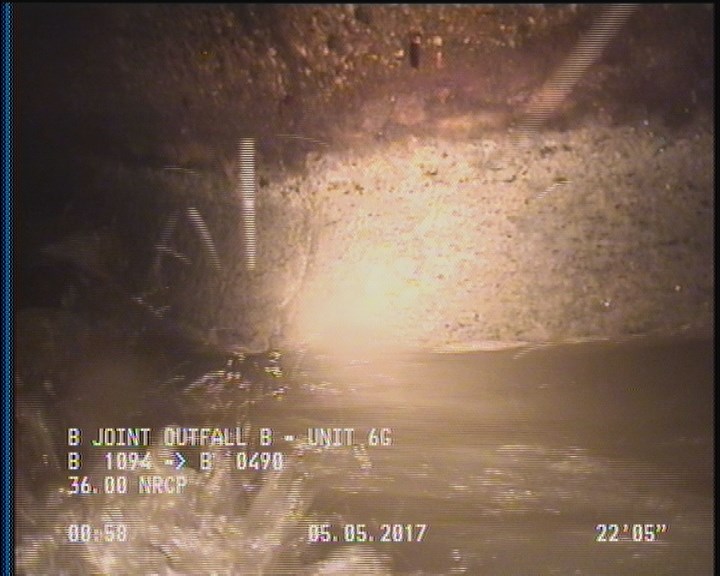 Deposits Attached Grease, 5 %of cross sectional area, from 03 to 09 o'clock, , within 8 inches of joint: YES, Start