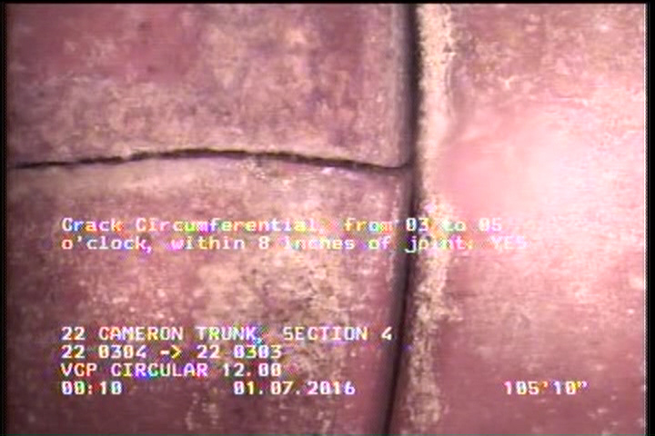 Crack Circumferential, from 03 to 05 o'clock, within 8 inches of joint: YES