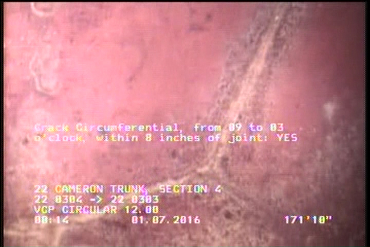 Crack Circumferential, from 09 to 03 o'clock, within 8 inches of joint: YES
