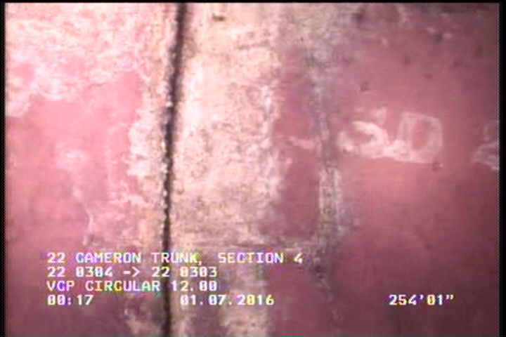 Crack Circumferential, from 08 to 02 o'clock, within 8 inches of joint: YES