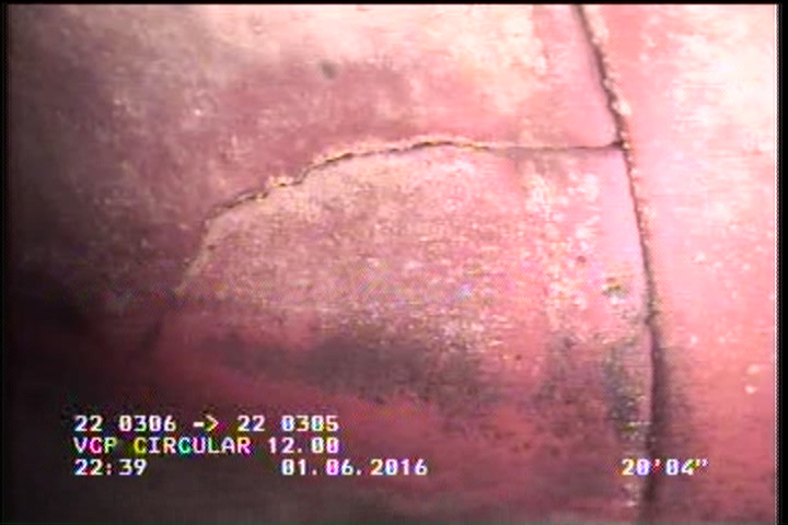 Crack Circumferential, from 04 to 05 o'clock, within 8 inches of joint: YES