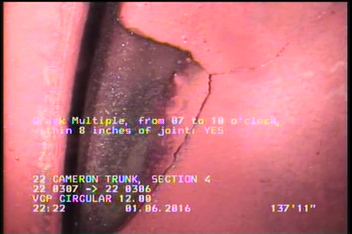Crack Multiple, from 07 to 10 o'clock, within 8 inches of joint: YES