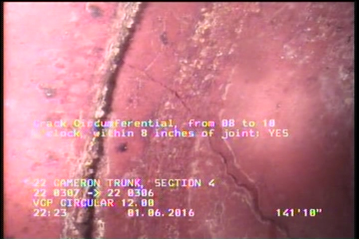 Crack Circumferential, from 08 to 10 o'clock, within 8 inches of joint: YES