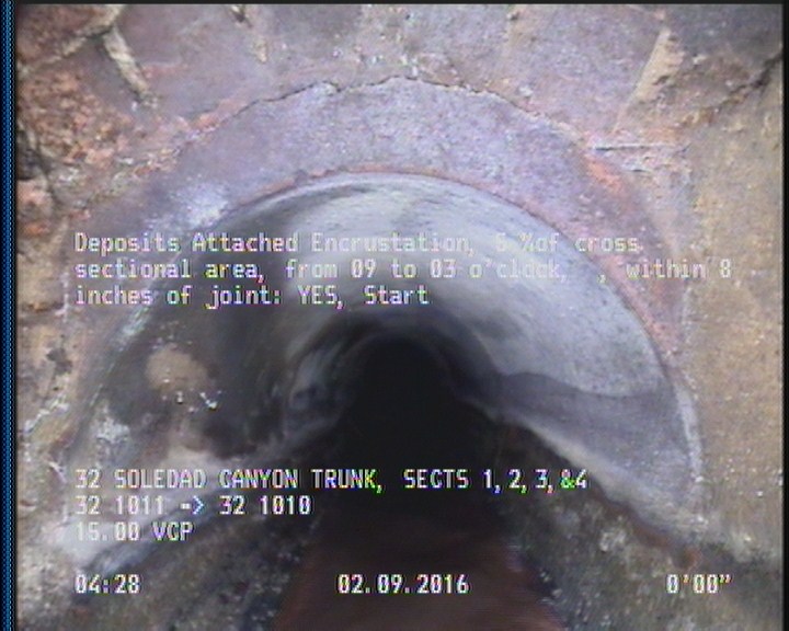 Deposits Attached Encrustation, 5 %of cross sectional area, from 09 to 03 o'clock, , within 8 inches of joint: YES, Start