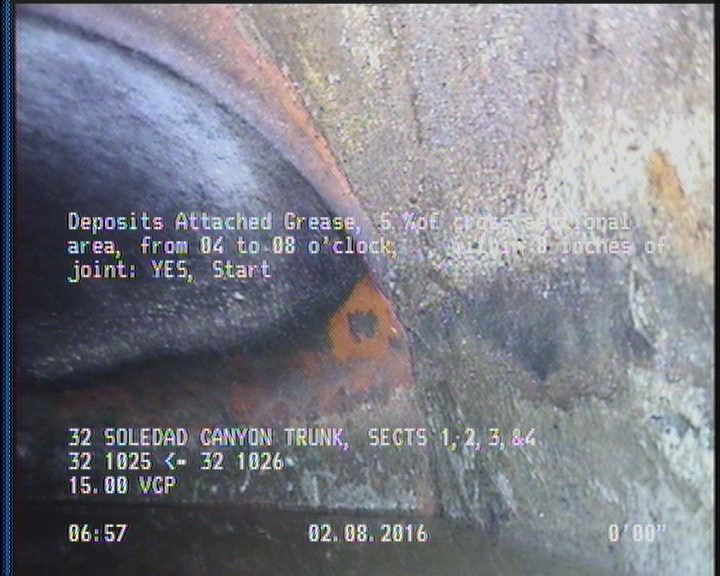 Deposits Attached Grease, 5 %of cross sectional area, from 04 to 08 o'clock, , within 8 inches of joint: YES, Start