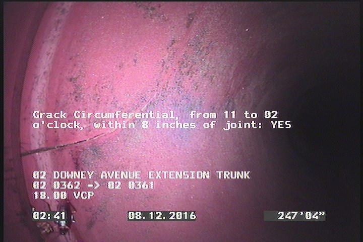 Crack Circumferential, from 11 to 02 o'clock, within 8 inches of joint: YES