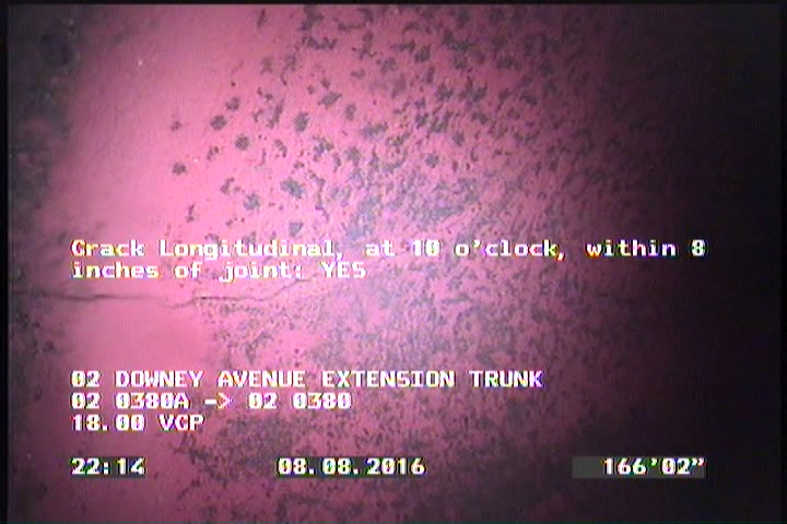 Crack Longitudinal, at 10 o'clock, within 8 inches of joint: YES