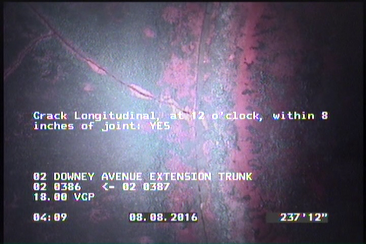 Crack Longitudinal, at 12 o'clock, within 8 inches of joint: YES