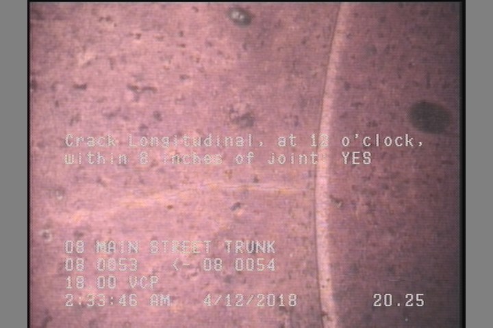 Crack Longitudinal, at 12 o'clock, within 8 inches of joint: YES
