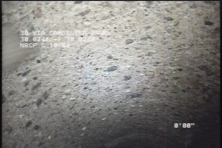 Surface Aggregate Missing, from 08 to 04 o'clock, within 8 inches of joint: YES, Start - SEVERE AGG