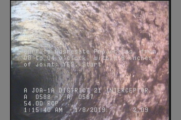 Surface Aggregate Projecting, from 08 to 04 o'clock, within 8 inches of joint: YES, Start