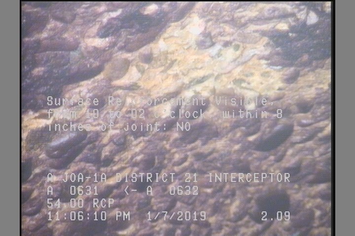 Surface Reinforcement Visible, from 10 to 02 o'clock, within 8 inches of joint: NO