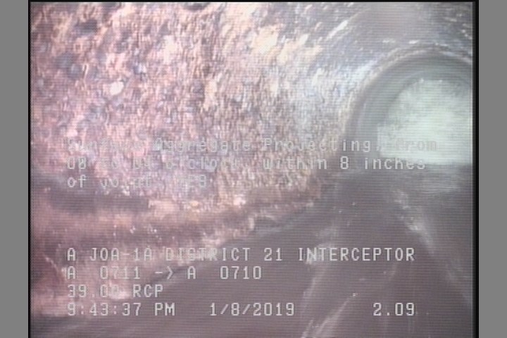 Surface Aggregate Projecting, from 08 to 04 o'clock, within 8 inches of joint: YES