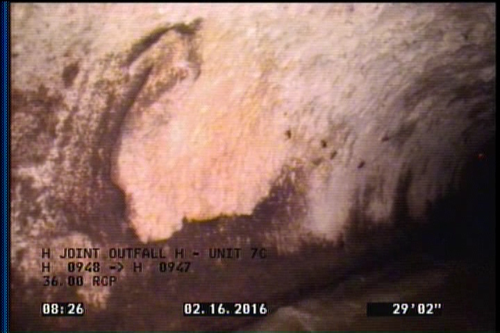 Surface Spalling, from 08 to 10 o'clock, within 8 inches of joint: YES