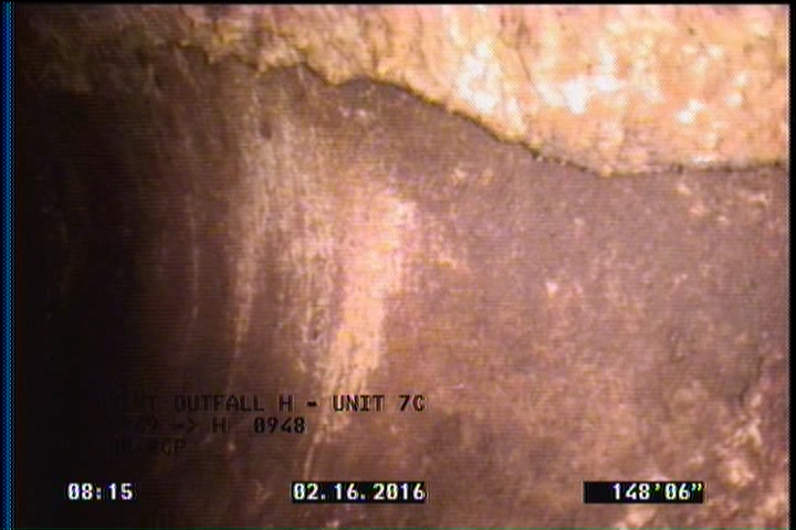 Surface Spalling, from 08 to 04 o'clock, within 8 inches of joint: YES
