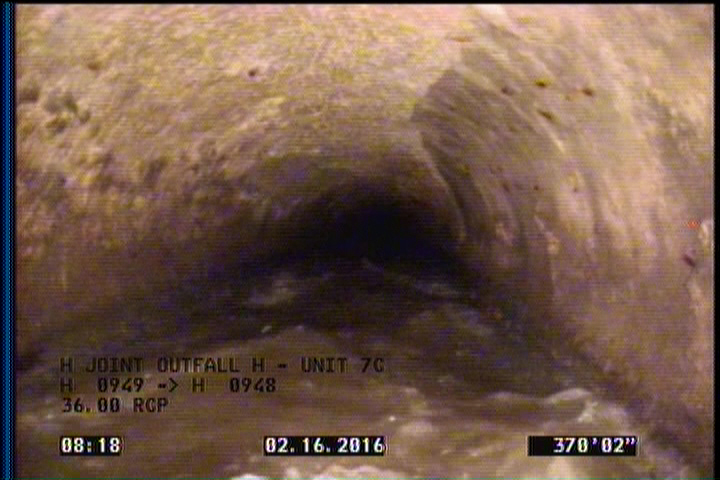 Surface Spalling, from 08 to 04 o'clock, within 8 inches of joint: YES, Start