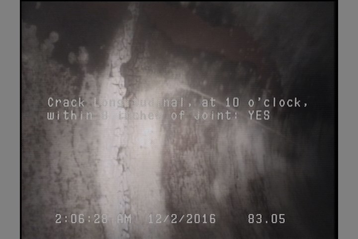 Crack Longitudinal, at 10 o'clock, within 8 inches of joint: YES
