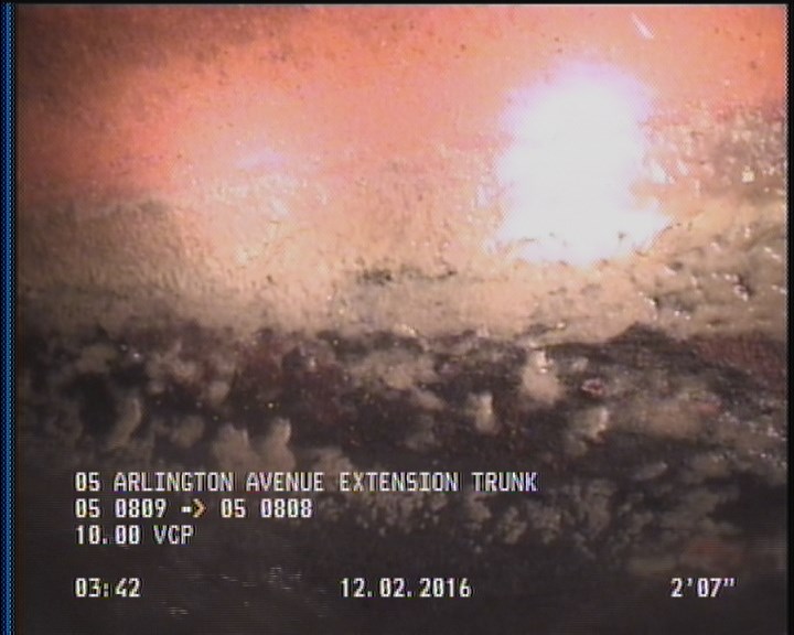 Deposits Attached Grease, 5 %of cross sectional area, from 04 to 08 o'clock, , within 8 inches of joint: YES, Start