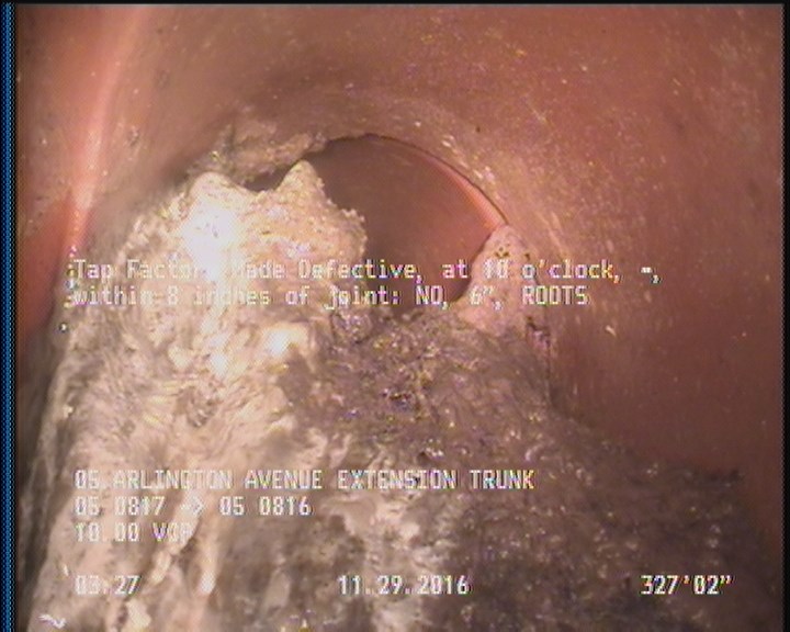 Tap Factory Made Defective, at 10 o'clock, -, within 8 inches of joint: NO, 6" - ROOTS