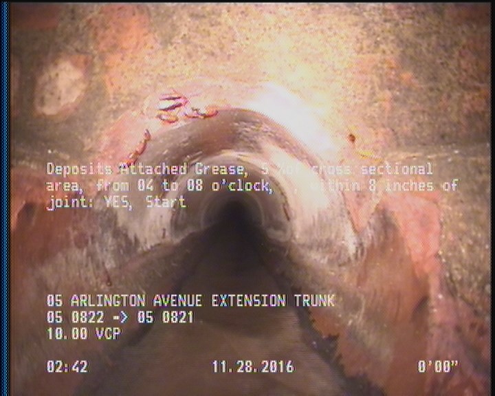 Deposits Attached Grease, 5 %of cross sectional area, from 04 to 08 o'clock, , within 8 inches of joint: YES, Start