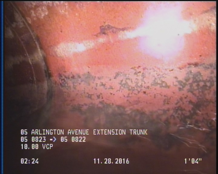 Deposits Attached Grease, 5 %of cross sectional area, from 04 to 08 o'clock, , within 8 inches of joint: YES, Start